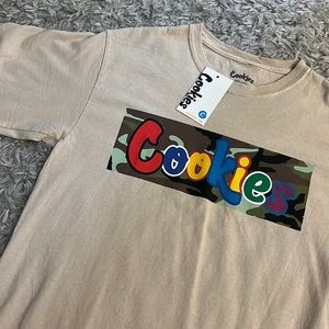 Cookies T-shirt never worn with tags !!